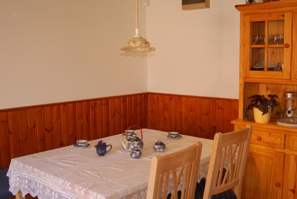 Tiszaalpar Rigofuetty Vendeghaz酒店 外观 照片